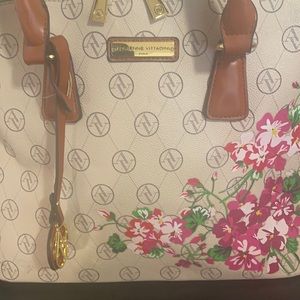 Adrienne Vittadini purse for women